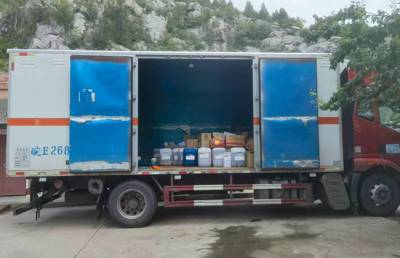 学校组织完成2025年第二次实验室危险废物转运处置工作