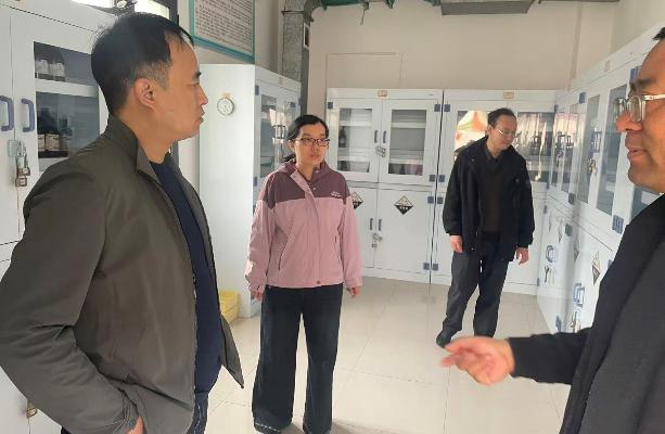 学校组织开展Ⅰ级和Ⅱ级实验室专项安全检查